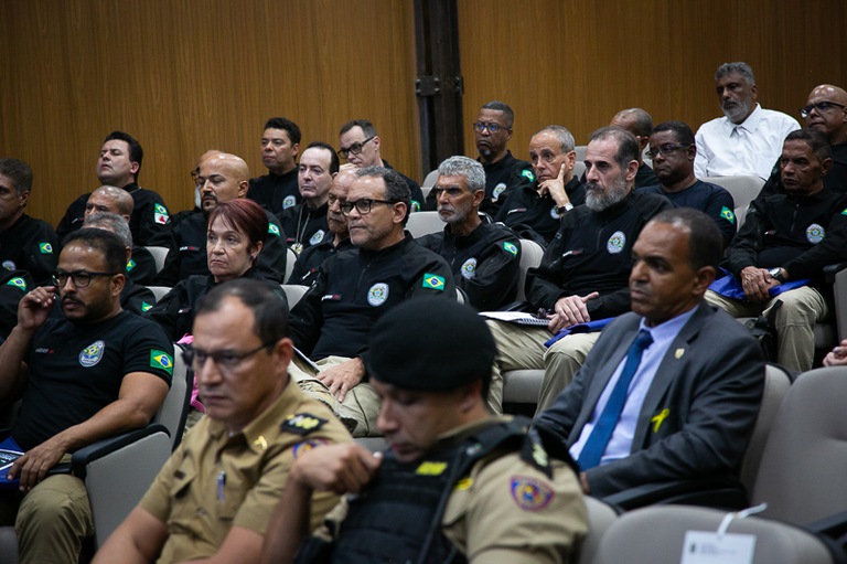 Agentes da Polícia Judicial durante abertura do curso “Formação e Reciclagem dos Agentes da Polícia Judicial de 2024”