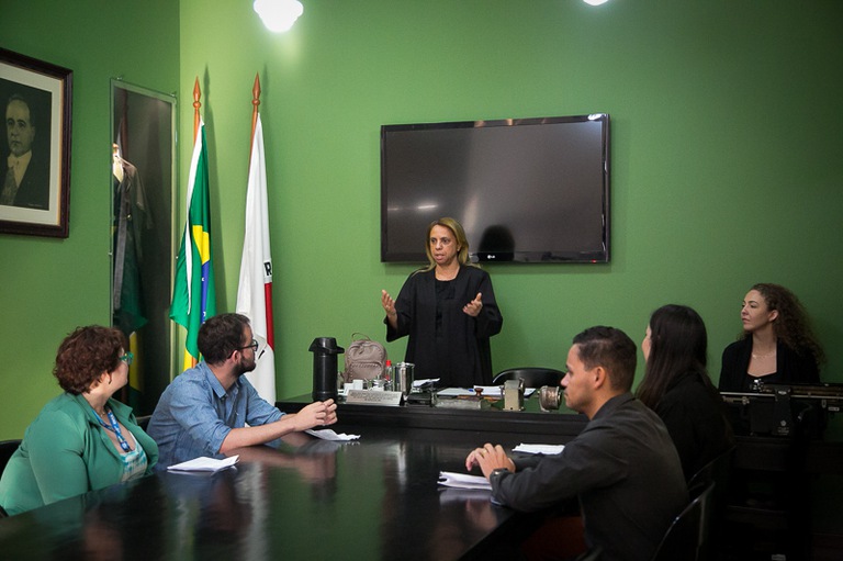 Alunos de direito participam de audiência simulada no TRT-MG