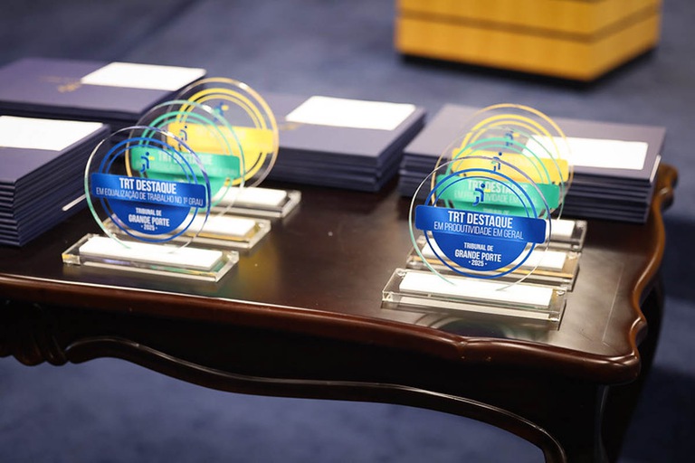 Certificados de premiação do prêmio TRT em Destaque