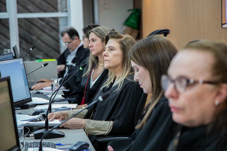 Sessão do Tribunal Pleno em 2 de outubro