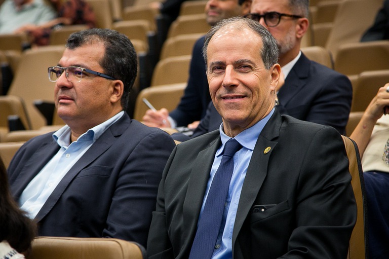 servidor Paulo Sérgio Barbosa Carvalho