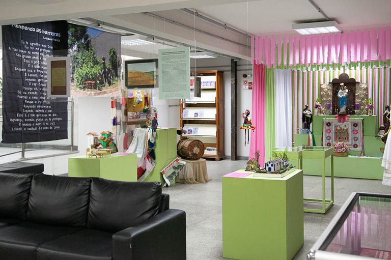 Peças do acervo do Museu dos Quilombos e Favelas Urbanos (Muquifu)