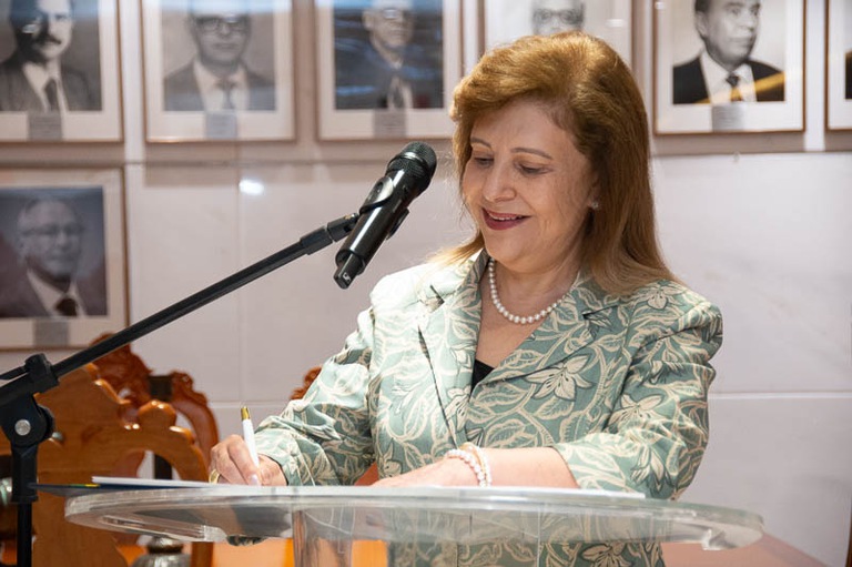 Presidente do TRT formaliza adesão à Campanha Papai Noel dos Correios