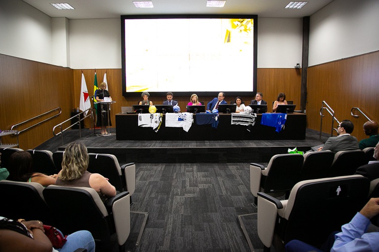 2025 1217 Evento Terceirizados-17.jpg Mesa de honra 2ª Confraternização dos Trabalhadores Prestadores de Serviço.