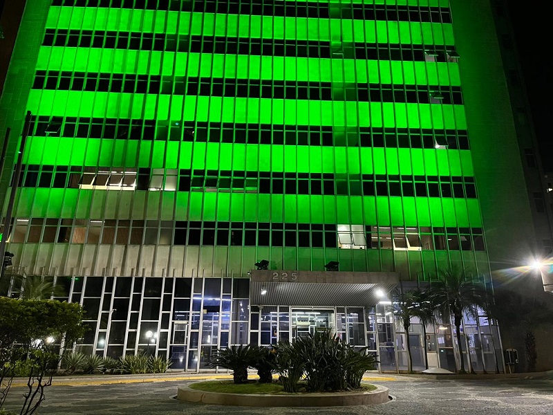 800px_Abril_Verde_Iluminacao.jpeg