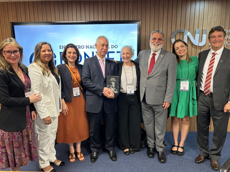 Participantes do encontro com o presidente do TST