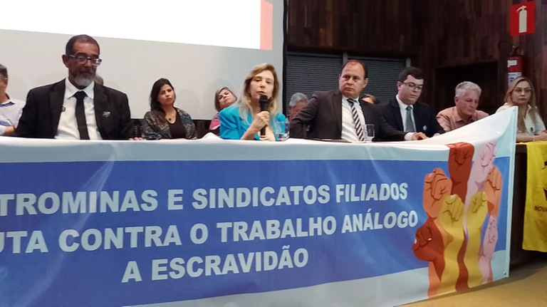 Desembargadora Denise Horta fala em evento da SRMTE