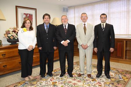 Representantes do IEPTB visitam TRT-MG (imagem 1)