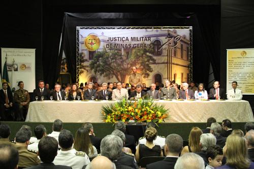 Presidente do TRT é homenageado pela Justiça Militar (imagem 1)