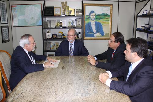 Lobato reúne-se com Eduardo Azeredo (imagem 1)