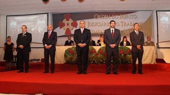 Autoridades, magistrados e servidores prestigiam solenidade da Comenda Ari Rocha (imagem 1)