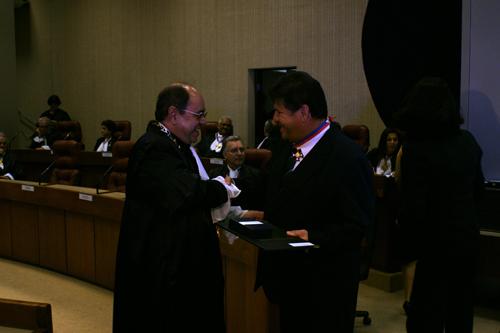 Presidente do TRT recebe Medalha Coqueijo Costa (imagem 1)