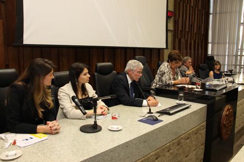 Imersão na história do trabalho e emoção em lançamento de livro no TRT (imagem 1)