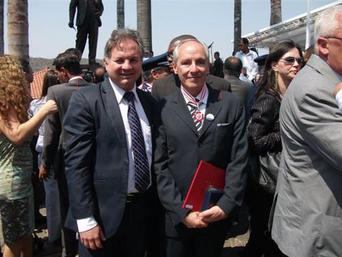 Governador de Minas homenageia desembargador do TRT com medalha JK (imagem 2)