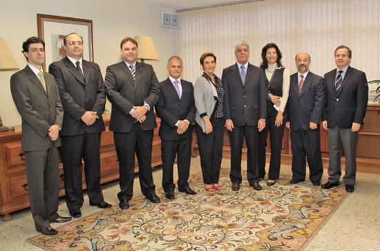 Juízes removidos e promovidos são empossados (imagem 1)