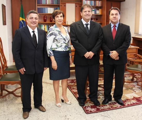 TRT-MG recebe visita de Zezé Perrella (imagem 1)