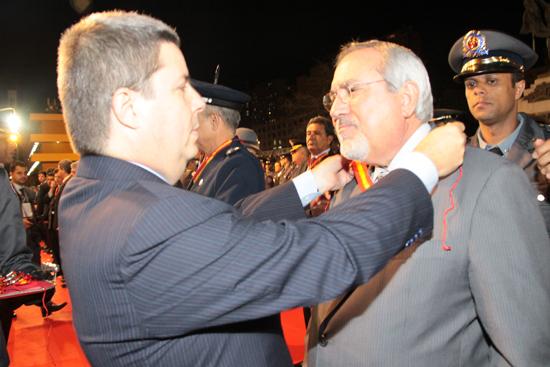 Desembargador recebe homenagem do Corpo de Bombeiros (imagem 1)