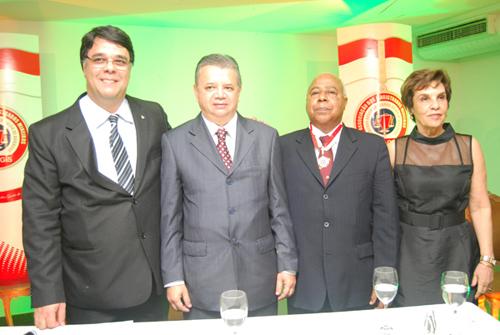 Ministro Reis de Paula é homenageado pela Amagis (imagem 1)