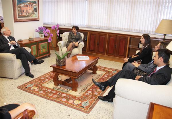 Presidente do TRT recebe visita de cortesia da Oi Telefonia (imagem 1)