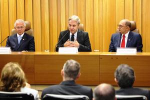 Na primeira reunião com TRTs, presidente do TST enfatiza importância do PJe (imagem 1) Na primeira reunião com TRTs, presidente do TST enfatiza importância do PJe (imagem 1)