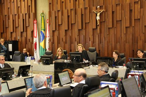 Presidente abre sessão do Pleno com elogios ao XXXVI Conat (imagem 1)