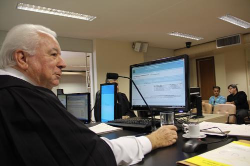 Turma Recursal de Juiz de Fora faz primeira sessão com PJe (imagem 1)