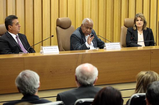 Presidente do TST pretende aumentar número de servidores nas Varas do Trabalho (imagem 1)