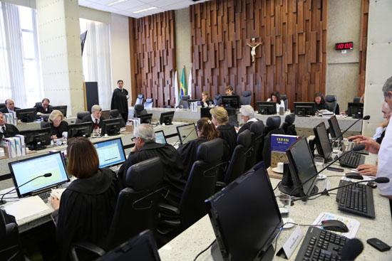 Tribunal Pleno e Órgão Especial reuniram-se nesta quinta (imagem 1)