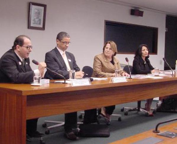 Desembargador esclarece dúvidas sobre PEC das domésticas (imagem 1)