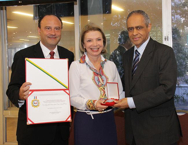Presidente do TRT-MG recebe maior honraria da OAB-MG (imagem 1)