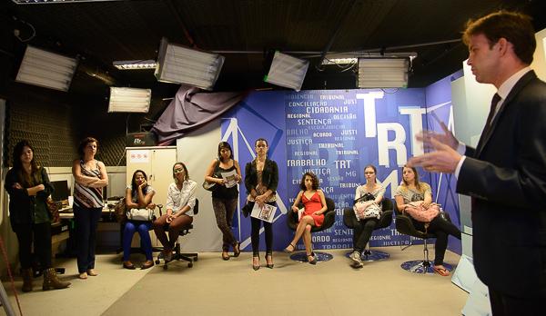 Estudantes da UNA conhecem Comunicação Social do TRT-MG (imagem 1)