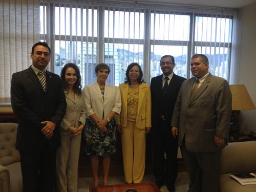 Juíza Martha Halfeld e advogados da OAB reúnem-se com presidente do TRT (imagem 1)