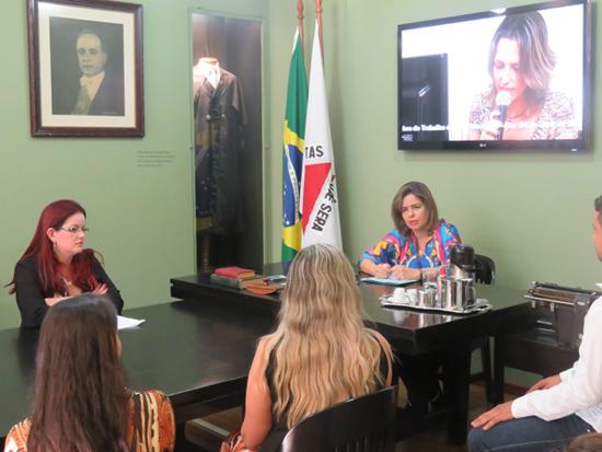 Programa Justiça e Cidadania recebe alunos de Patos de Minas (imagem 2)