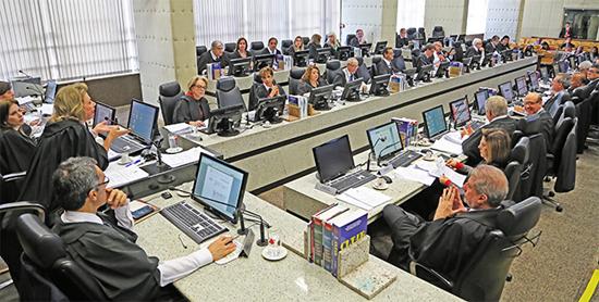 Sessão do Pleno de julho delibera sobre matérias judiciárias e administrativas e aprova aposentadoria de ex-presidente (imagem 1)