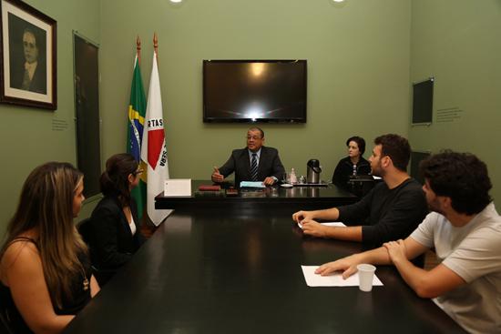 Universitários da PUC Minas visitam a Exposição Trabalho & Cidadania do TRT3 (imagem 1)
