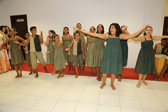 Jovens artistas marcam entrega da nova sede da Vara de Trabalho em Araçuaí (imagem 1)