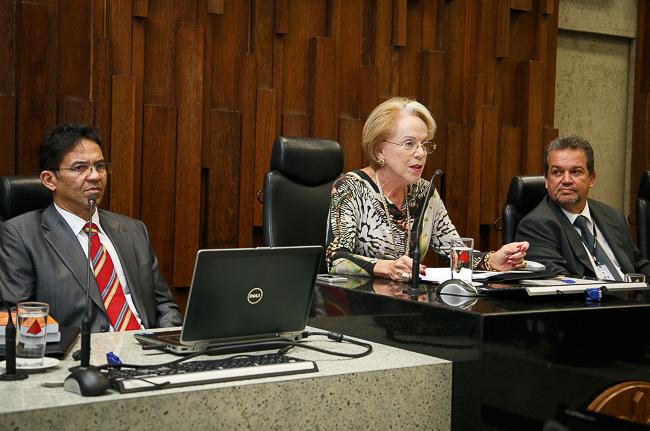 Juiz lança dois livros sobre Sistema Núcleo Intersindical de Conciliação Trabalhista (imagem 1)