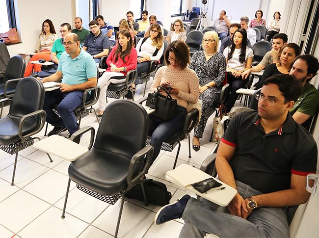 Ciclo discute relações institucionais no último dia (imagem 1)
