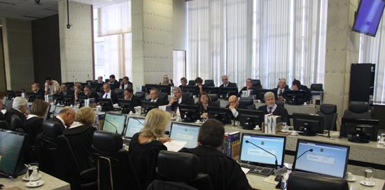 Primeiro Pleno do ano aprova voto de pesar pelo falecimento do ministro Teori Zavascki (imagem 2)