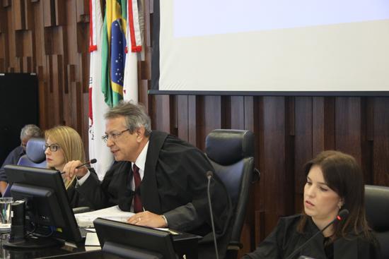 Primeiro Pleno do ano aprova voto de pesar pelo falecimento do ministro Teori Zavascki (imagem 1)