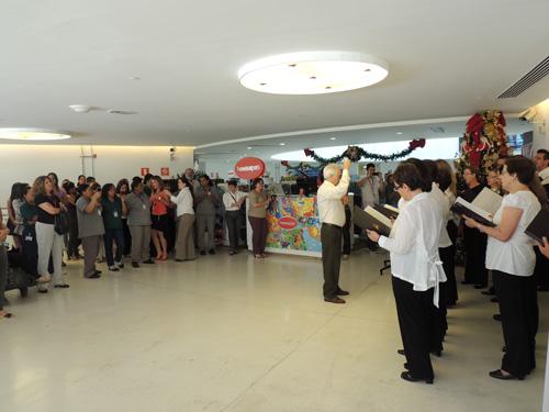 Coral faz concerto de Natal na Cidade Administrativa (imagem 1)