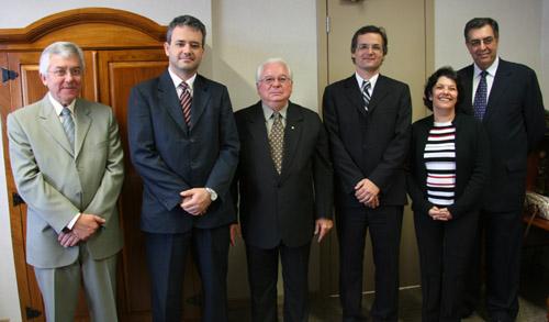 Vice-presidente empossa juízes (imagem 1)