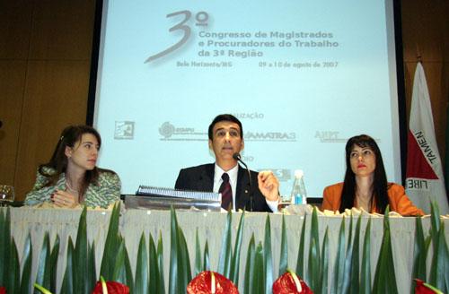 Magistrados e procuradores debatem sobre Dano Moral Coletivo (imagem 1)