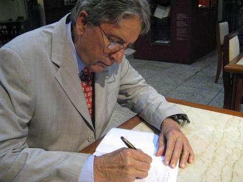 Leis & Letras lança obras de três juristas do TRT-MG com palestra do Prof. Antônio Álvares (imagem 3)