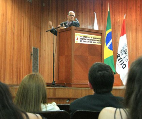 Aberto IV Congresso de Magistrados, Procuradores e Auditores Fiscais do Trabalho (imagem 3)