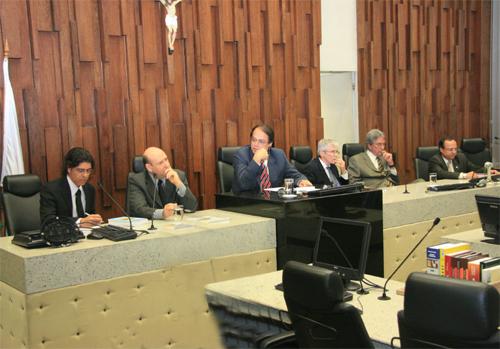 Descaracterização das relações de emprego é discutida no TRT (imagem 2)