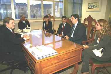 Presidente do TRT recebe visita do Superintendente do Setor Público Banco Real (imagem 1)