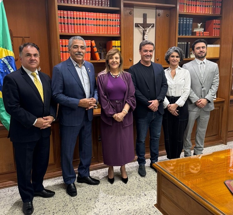 Presidente recebe o deputado no gabinete