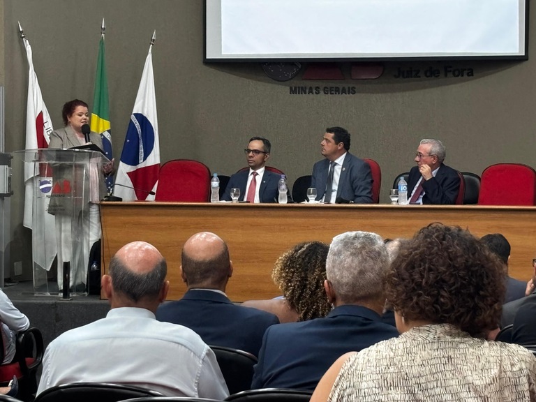 foto da advogada trabalhista, Márcia Aparecida Sodré