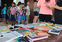 Biblioteca do TRT-MG transforma livros doados em solidariedade